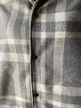 Load image into Gallery viewer, Tippet/Poncho