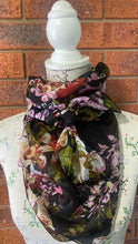 Load image into Gallery viewer, Silk Wild Rags & Neck Ties