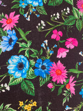 Load image into Gallery viewer, Linen & Drill Neck Wrap